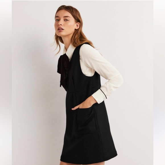 Boden Dresses & Skirts - Boden V-Neck Black Sleeveless Mini Shift Dress